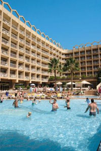 Golden Avenida Suites